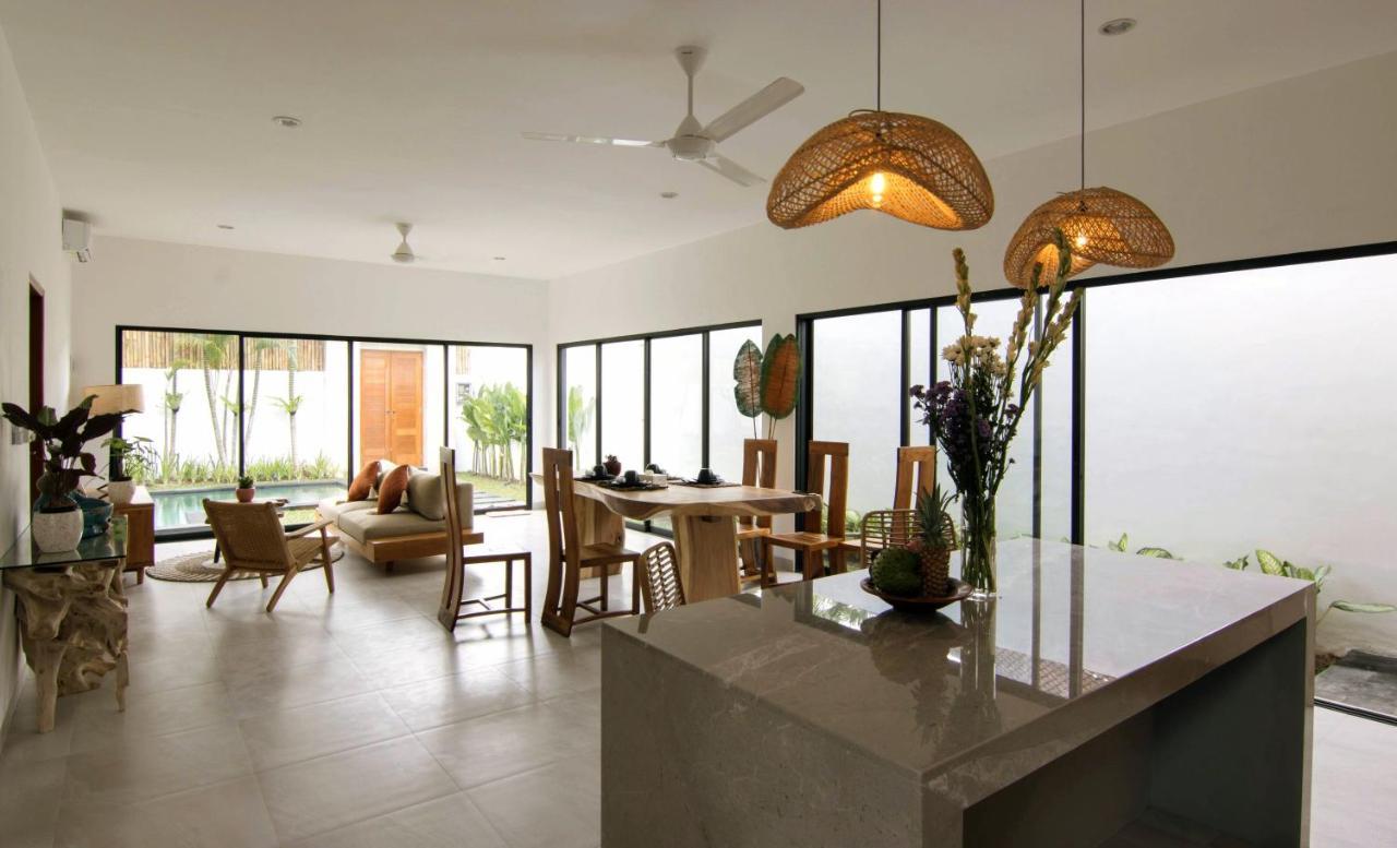Villa Nikole Seminyak Esterno foto