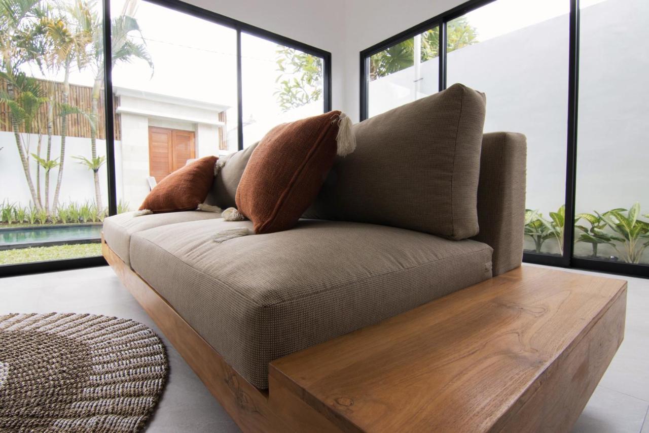Villa Nikole Seminyak Esterno foto