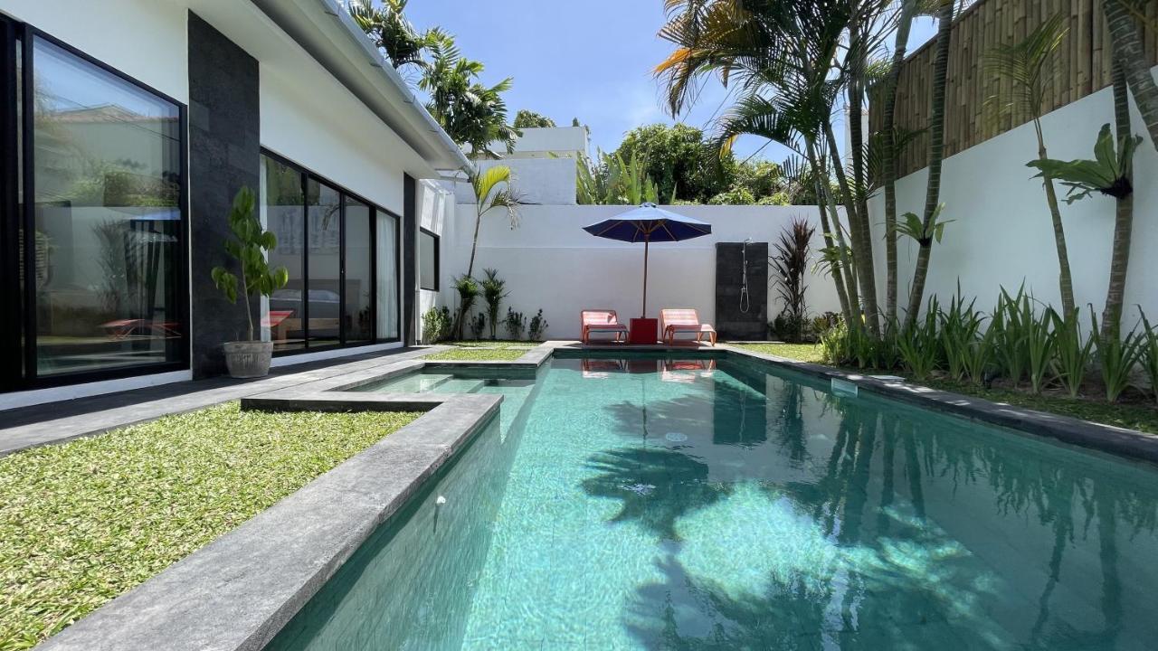 Villa Nikole Seminyak Esterno foto